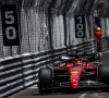 Ferrari's het snelst: Leclerc pakt pole in kwalificatiesessie die eindigt onder rode vlag door crash Red Bull