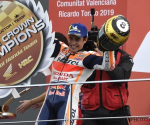 Marc Marquez wint ook laatste manche van MotoGP-seizoen in eigen land