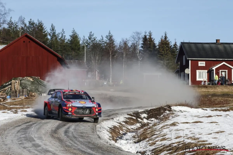 Thierry Neuville blijft voorlopig hangen achter top vijf in Zweden, Brit op weg naar zege